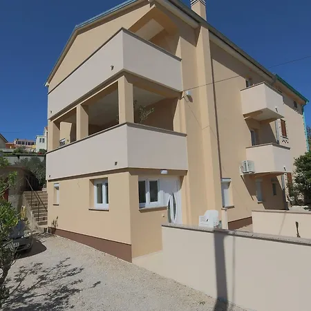 Apartment In Silo/Insel Krk 13424 Apartment *