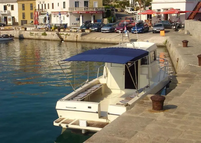 In - Insel Krk 13424 * Šilo