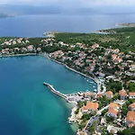 In - Insel Krk 13424 سيلو